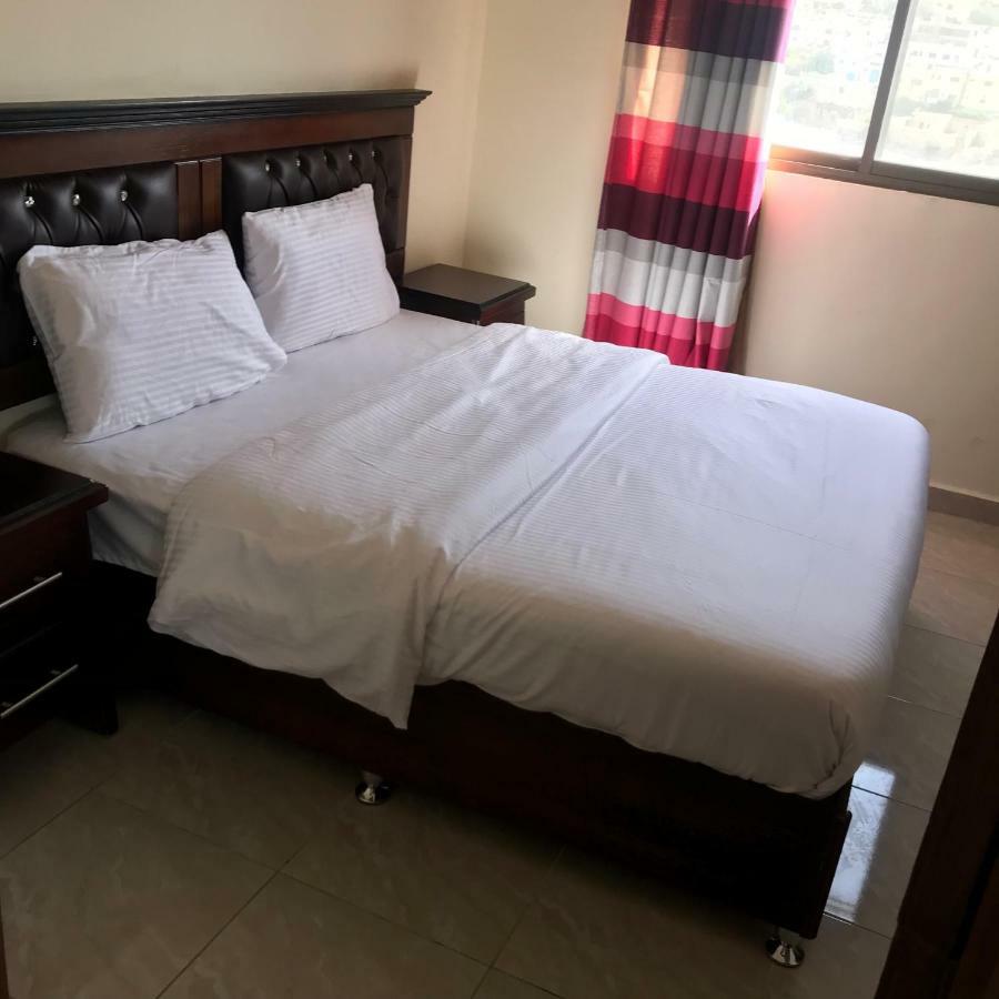 Petra Visitors Hotel Wadi Musa Ngoại thất bức ảnh