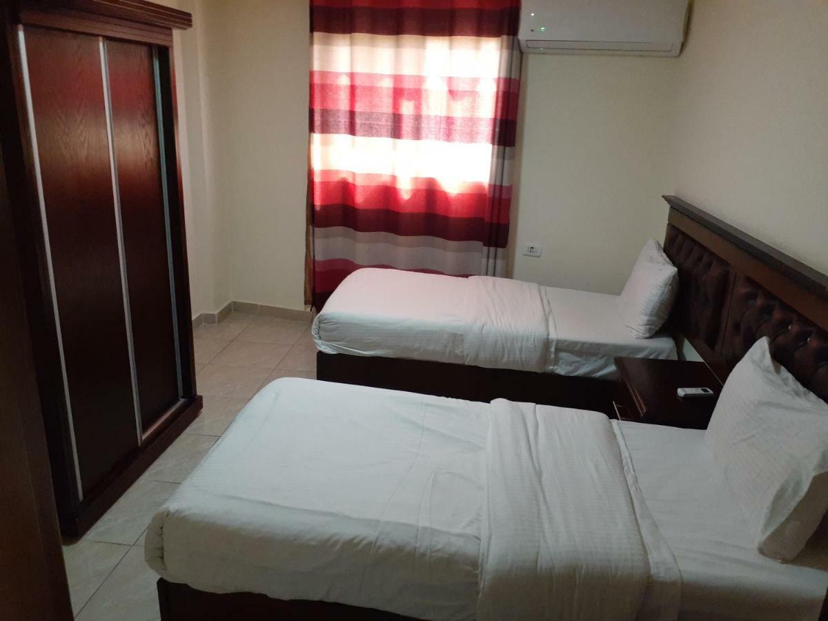 Petra Visitors Hotel Wadi Musa Ngoại thất bức ảnh