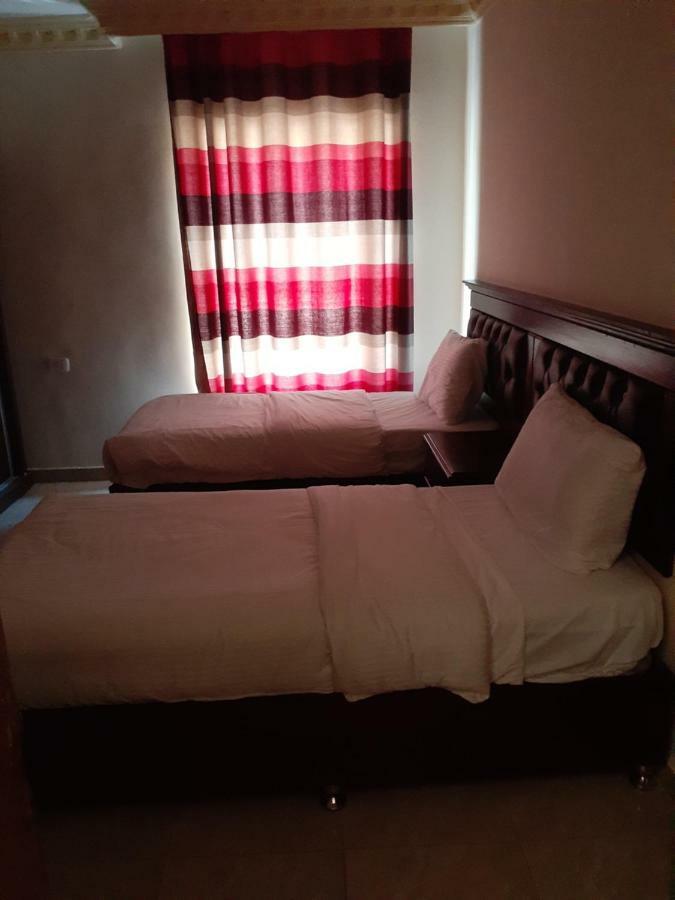 Petra Visitors Hotel Wadi Musa Ngoại thất bức ảnh