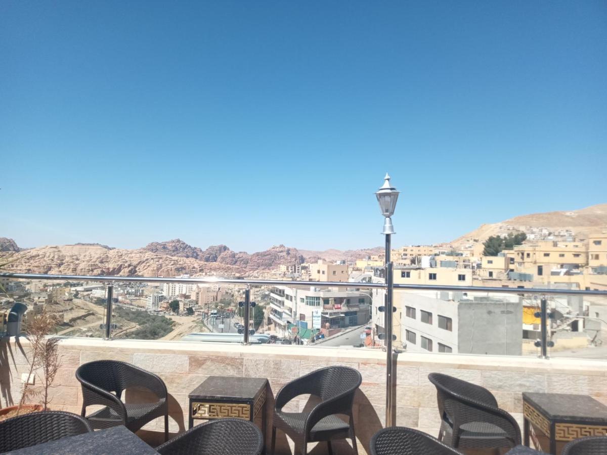 Petra Visitors Hotel Wadi Musa Ngoại thất bức ảnh