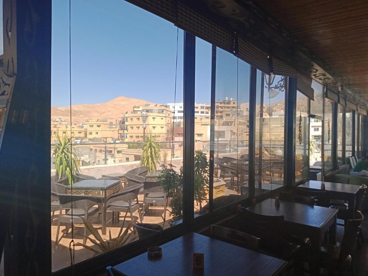 Petra Visitors Hotel Wadi Musa Ngoại thất bức ảnh